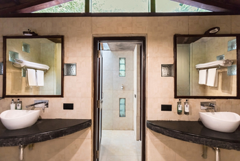 Pench Jungle Camp: Family Suite