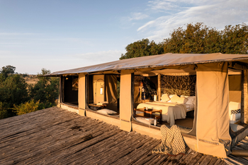 Serians Kimya Kimya: Blick in das Gästezelt