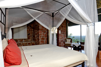 Waterberg Plateau Lodge Waterberg Plateau Lodge: Doppelbett mit Moskitonetz