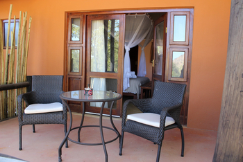 Hobatere Lodge: Privater Balkon