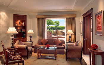 ITC Maurya Hotel: Shoka Suite Lounge