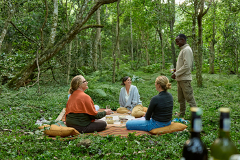 Koroi Forest Camp: Gäste beim Picknick