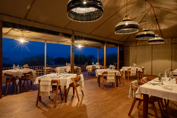 Nyikani Camp Central Serengeti: Restaurant