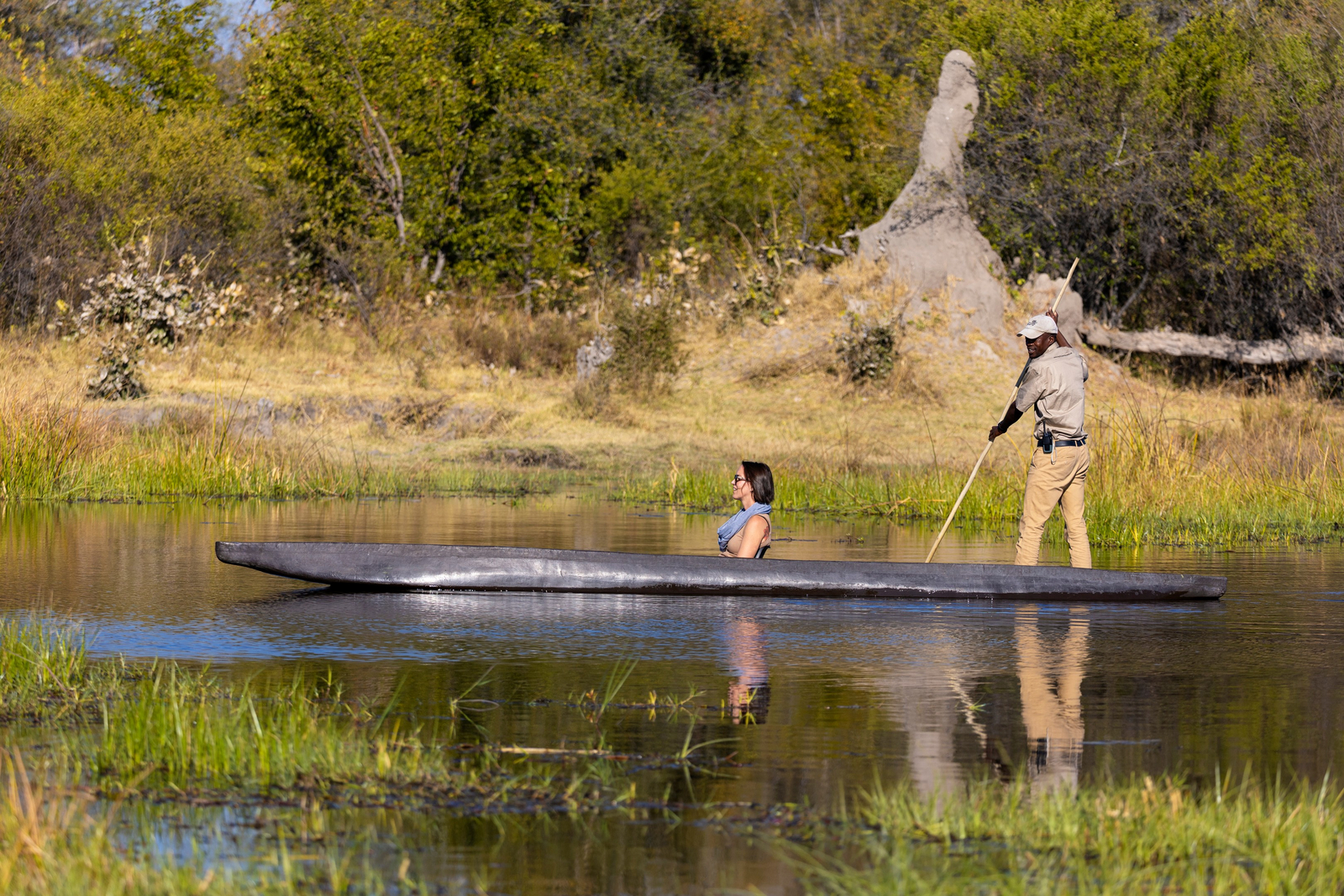 Camp Khwai Camp Khwai: Gast mit Poler