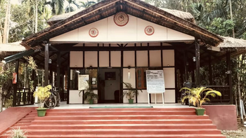 Infinity Resort Kaziranga: Zugang zur Rezeption