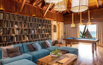 Zuri Zanzibar: Game Room