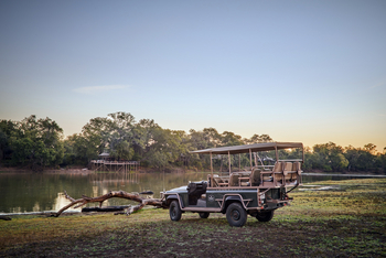 Chindeni Bushcamp: Game Drive Vehicle