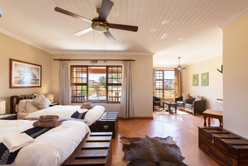 Desert Horse Inn: Schlafzimmer mit zwei Doppelbetten