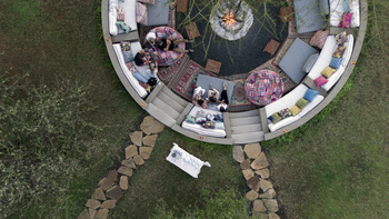 Finch Hatton's Lodge Finch Hatton's Lodge: Boma mit Lagerfeuer