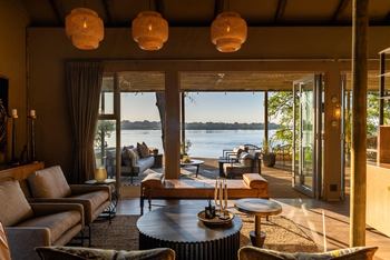 Victoria Falls River Lodge Victoria Falls River Lodge: Villa - Lounge