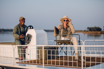 Classic Zambia Safaris Classic Zambia Safaris: Motorbootexkursion