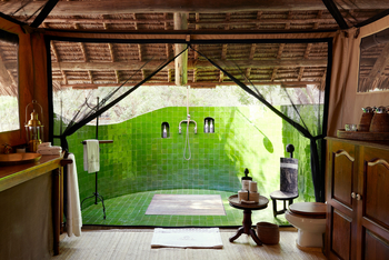 Laba Siwandu Camp: Halboffenes Bad