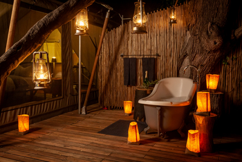 Machaba Camp: Laternenbad