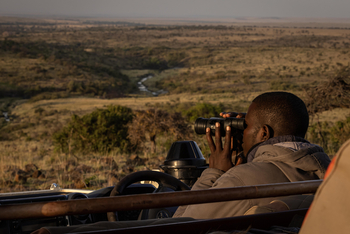 Mahali Mzuri: Game Drive