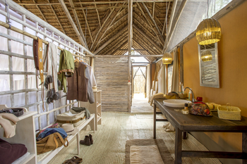 Kuro Tarangire Camp: Waschtisch und ABlage