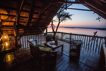 Chiawa Camp: Obere Lounge