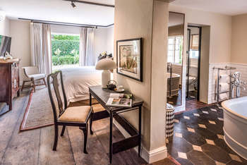 La Clé Lodge: Courtyard Room - Interieur