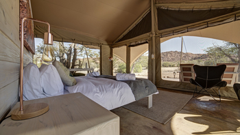 Malansrus Tented Camp Malansrus Tented Camp: Blick aus dem Bett