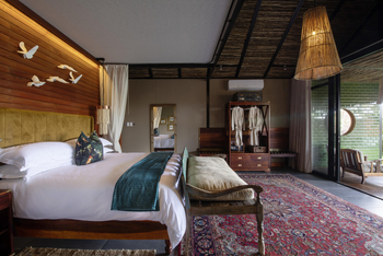 Mukwa River Lodge: River Suite