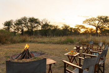 Naona Moru Camp: Lagerfeuer