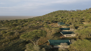 Serengeti Woodlands Camp: Gästezelte im Busch
