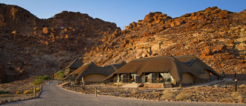 Twyfelfontein Country Lodge: Hauptlodge