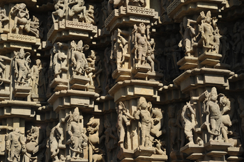 Khajuraho: Relief am Duladeo Temple