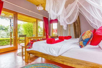 Chameleon Hill Forest Lodge: Einzelbetten seitlich