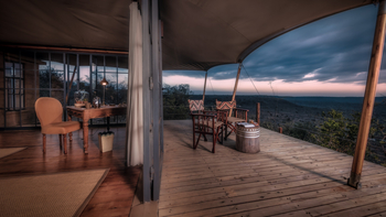 Elewana Lodo Springs: Übergang von Schlafzimmer zu Terasse