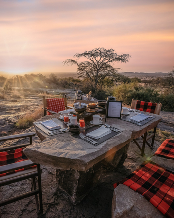 Elewana Serengeti Pioneer Camp: Bush Breakfast