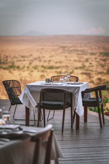 Lemala Mpingo Ridge Lodge: Esstisch