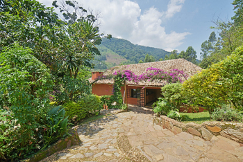 Mahogany Springs Safari Lodge: Haupteingang