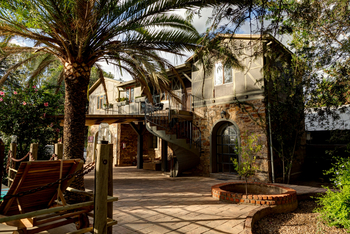 Naankuse @ Utopia: Haupthaus