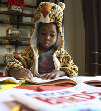 Phinda Mountain Lodge: Spielendes Kind