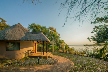 Chobe Safari Lodge: Rondavel