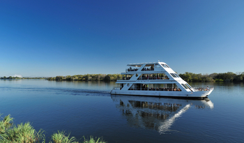 David Livingstone Safari Lodge: River Cruise