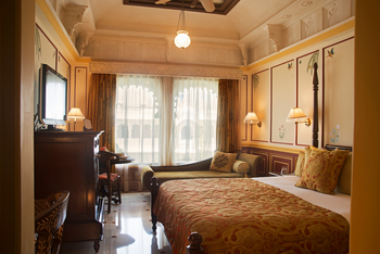 Taj Lake Palace: Luxury Room