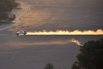 Kalahari Game Lodge Kalahari Game Lodge: Staubfahne