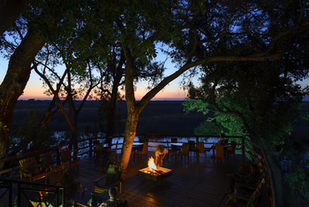 Namushasha River Lodge: Lagerfeuer