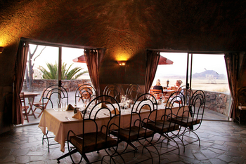 Rostock Ritz Desert Lodge: Esstisch