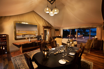 The Zanji Suite at Tembo Plains: Privater Essbereich