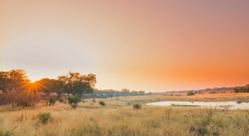 Verney's Camp: Aussenansicht