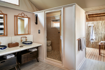 Belmond Savute Elephant Lodge Belmond Savute Elephant Lodge: Gästebad