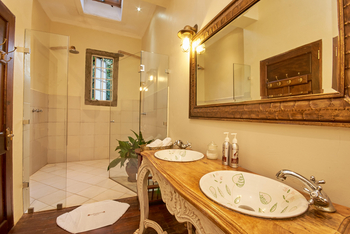 Giraffe Manor: Finch Hatton Suite