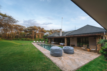 Hamerkop House by Lemala: Lap Pool