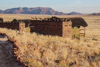 Namib Outpost: CHalet mit privater Sonnenterrasse