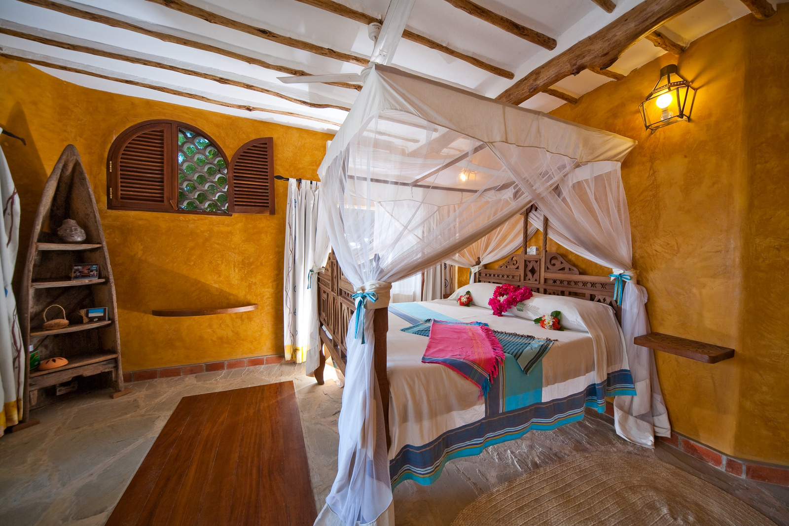 Waterlovers Beach Resort Waterlovers Beach Resort: Doppelbett seitlich