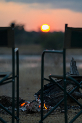 Kutandala Camp: Lagerfeuer