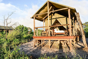 Mogogelo Camp Mogogelo Camp: Gästezelt - Außenansicht