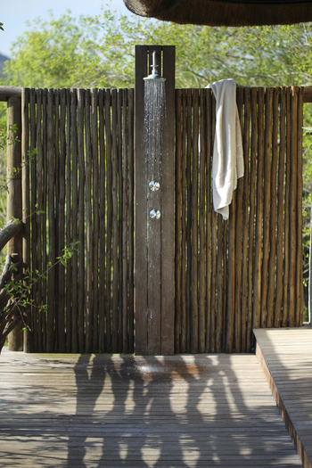 Phinda Mountain Lodge: Außendusche